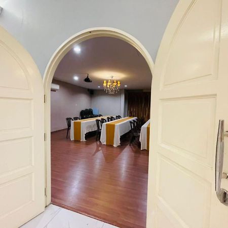 M Hotel Johor Bahru Esterno foto