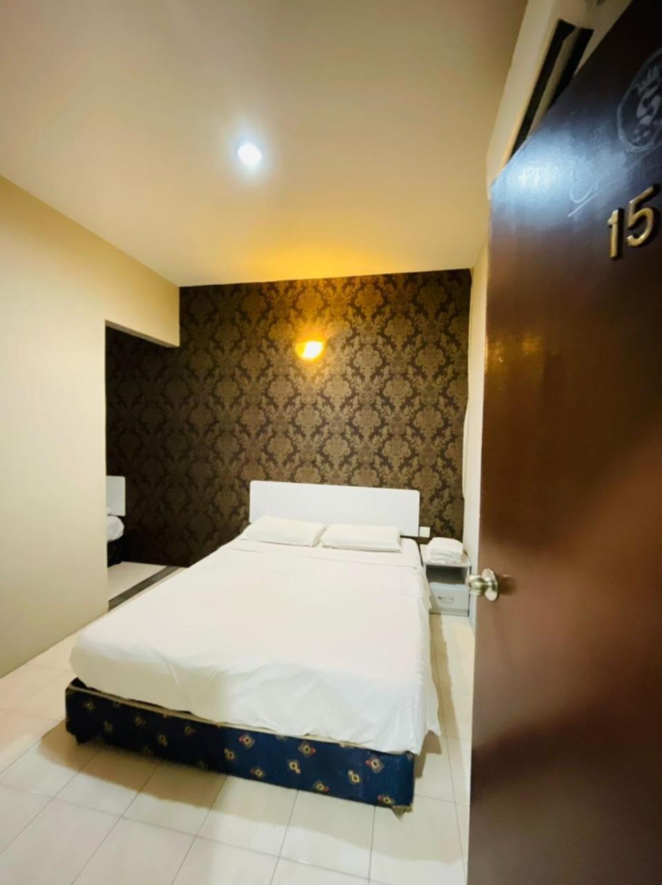 M Hotel Johor Bahru Esterno foto